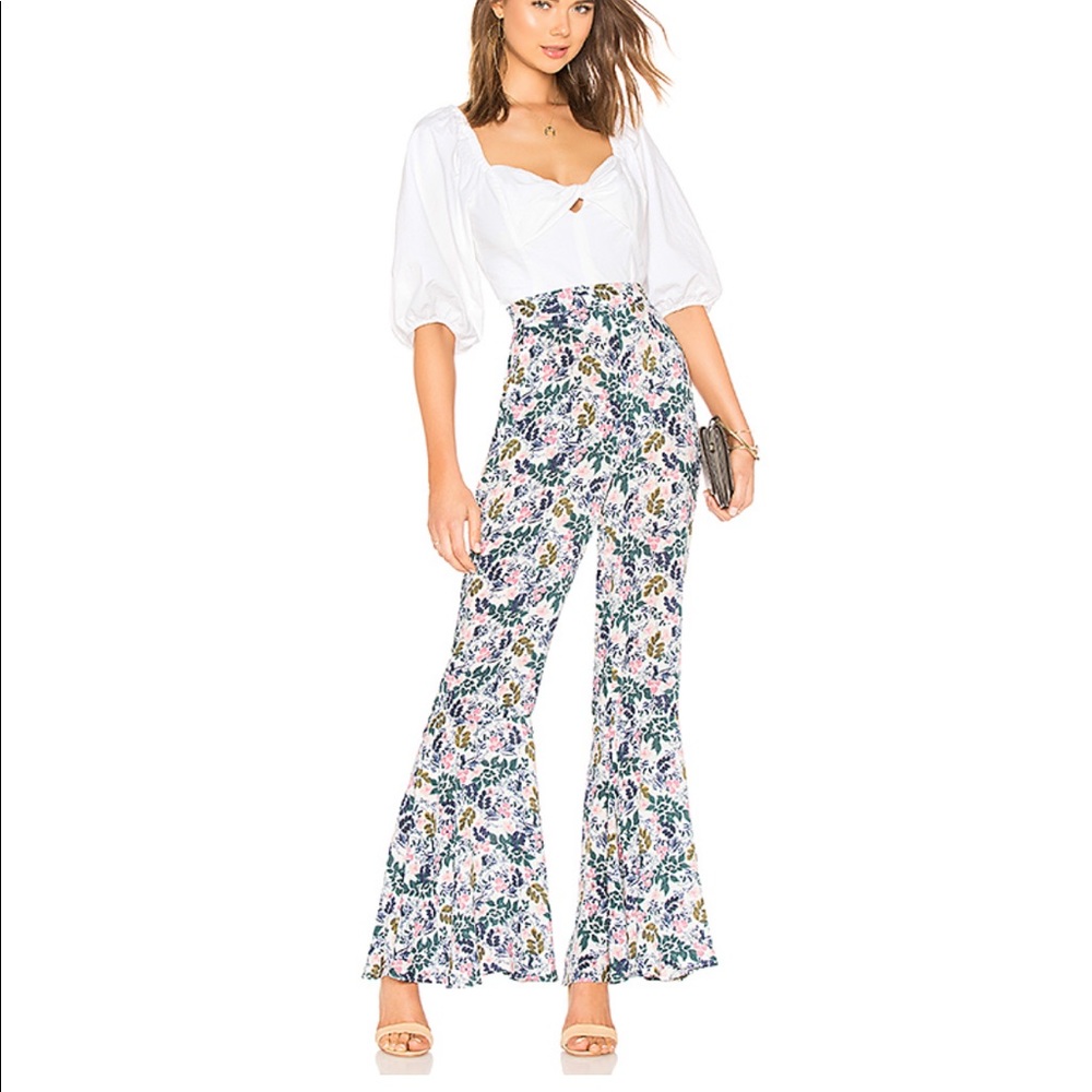 Sale- Floral BCBGeneration ruffle hem palazzo pant